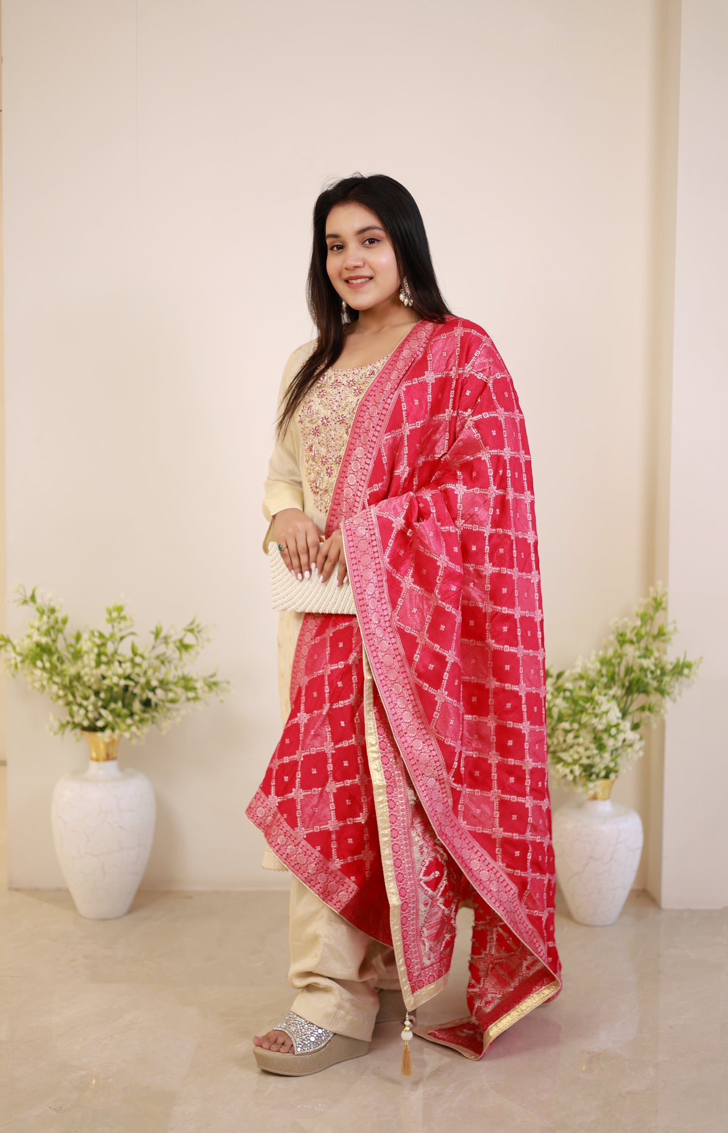 Ivory Gulnaar Kurta Set