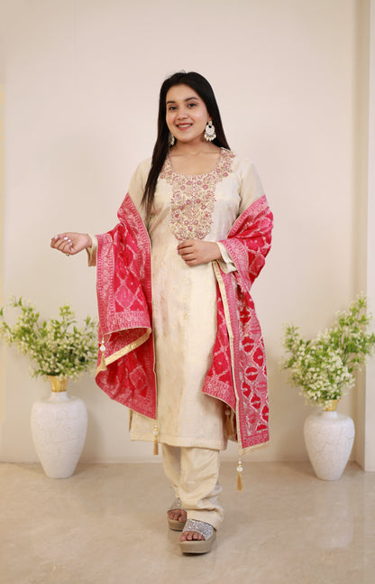 Ivory Gulnaar Kurta Set