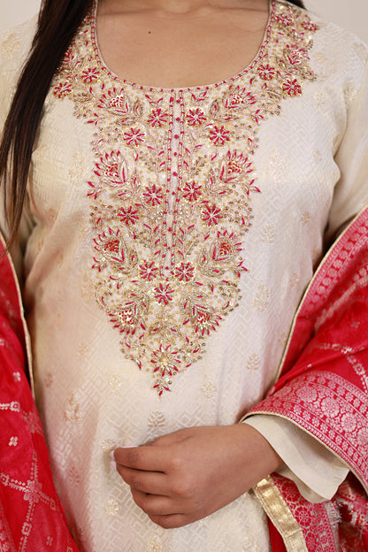 Ivory Gulnaar Kurta Set